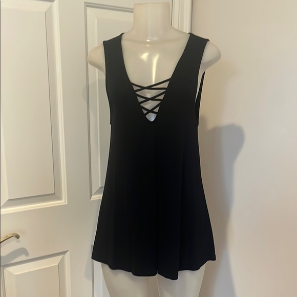 Black Cut Out long Tank Top with Crisscross Lace-Up size Small - Picture 1 of 5